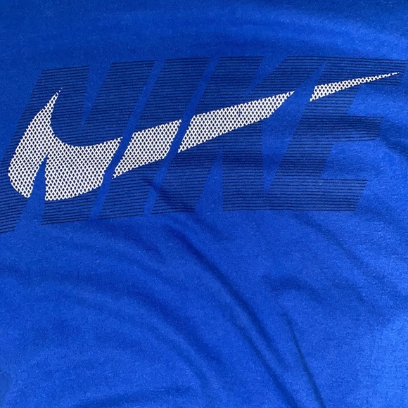 Nike tee - Picture 5 of 5